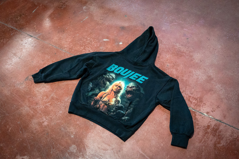 Hoodie Lady-and-the-Lizard